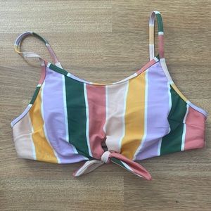 hollister bikini top- size xs